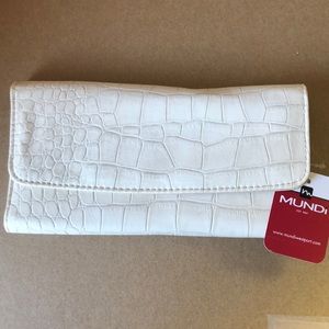 Mundi Cream Check Book Wallet
